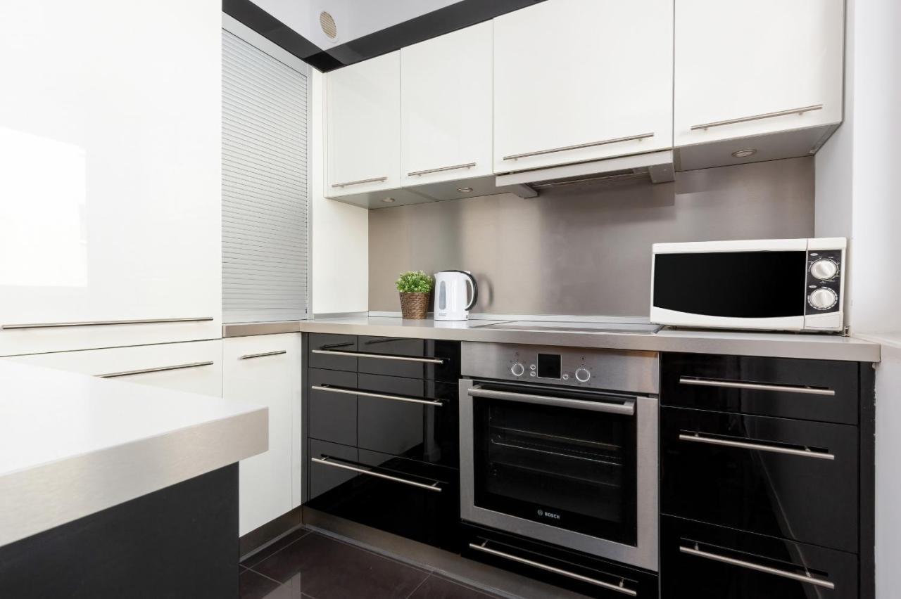 Residence On Wspolna Str. Apartment Warsaw By Renters ภายนอก รูปภาพ